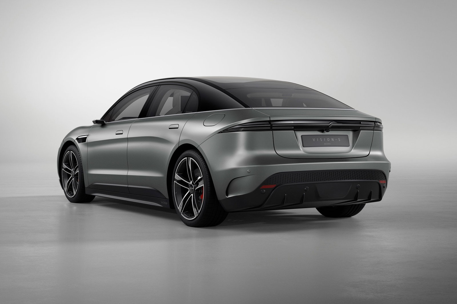 The Bosch Virtual Visor Aims To Festoon The Simplest Car Part With Tech