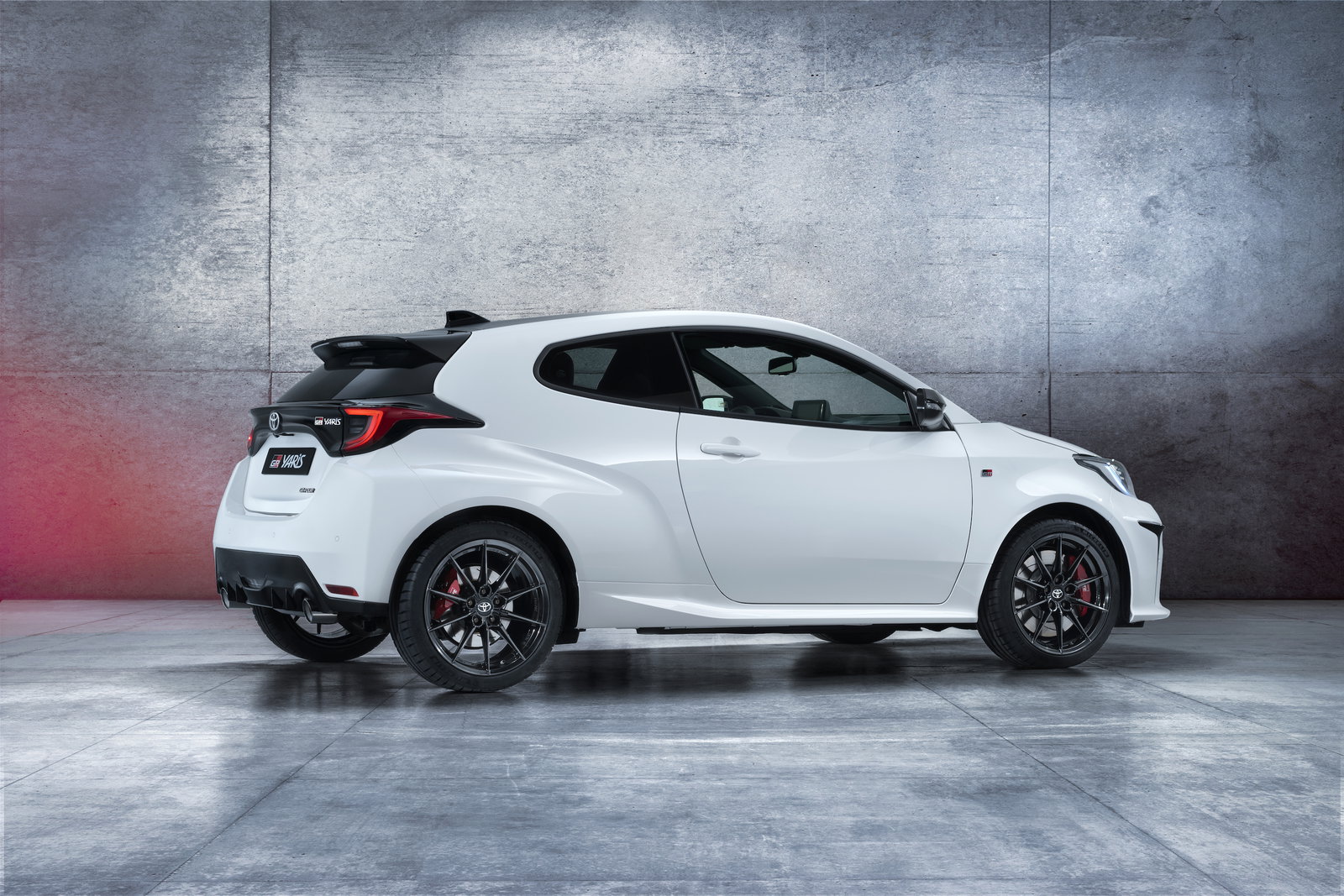 Despite packing an all-wheel drive system, the Toyota GR Yaris weighs only 1280kg