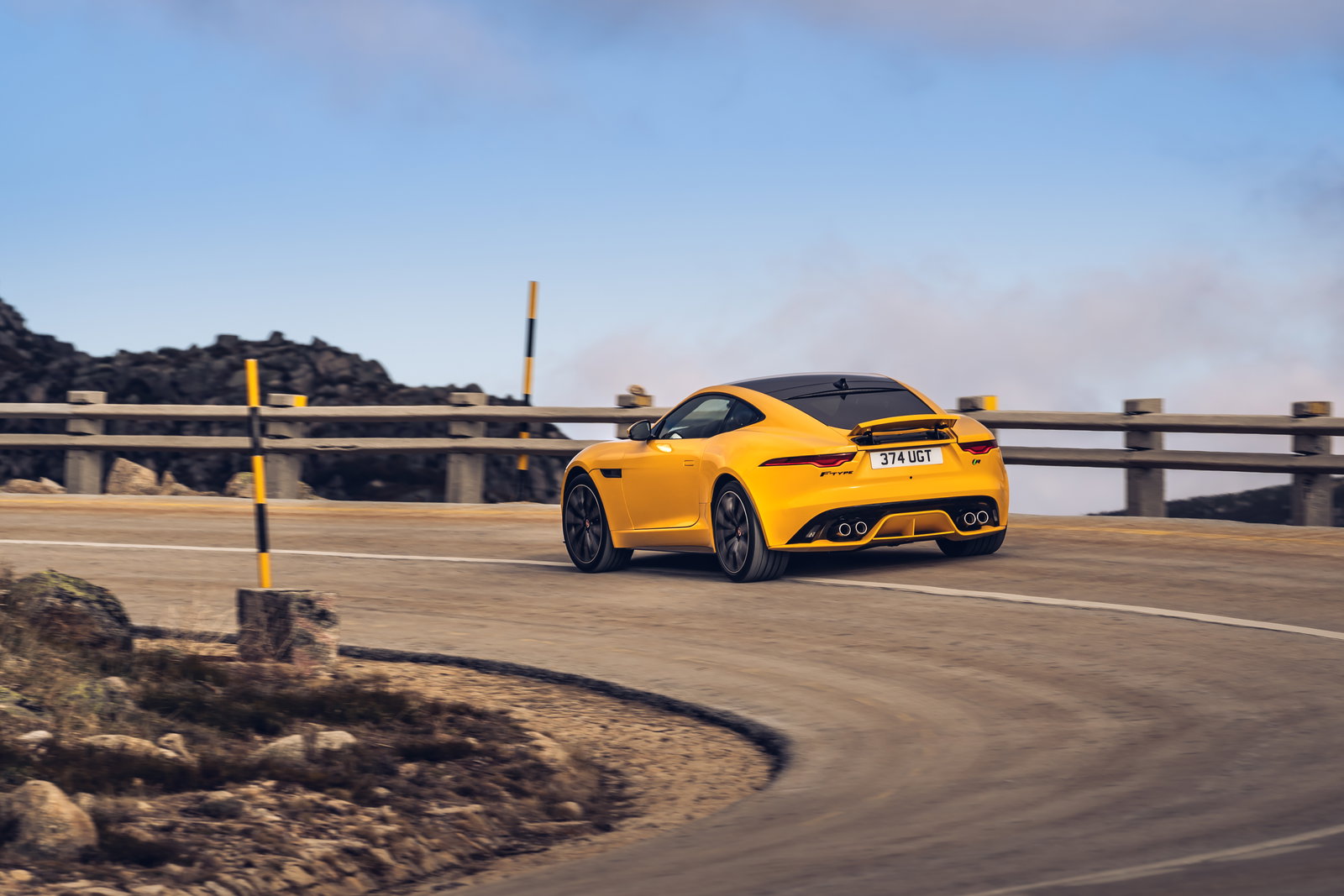2020 Jaguar F-Type Review: A Big Improvement, But The RWD V8 Has A Problem