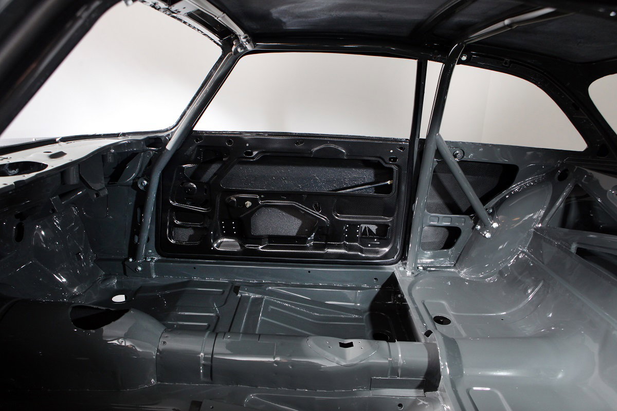 Alfaholics Has Built A Full Carbon GTA-R Shell And Now We Need To Lie Down