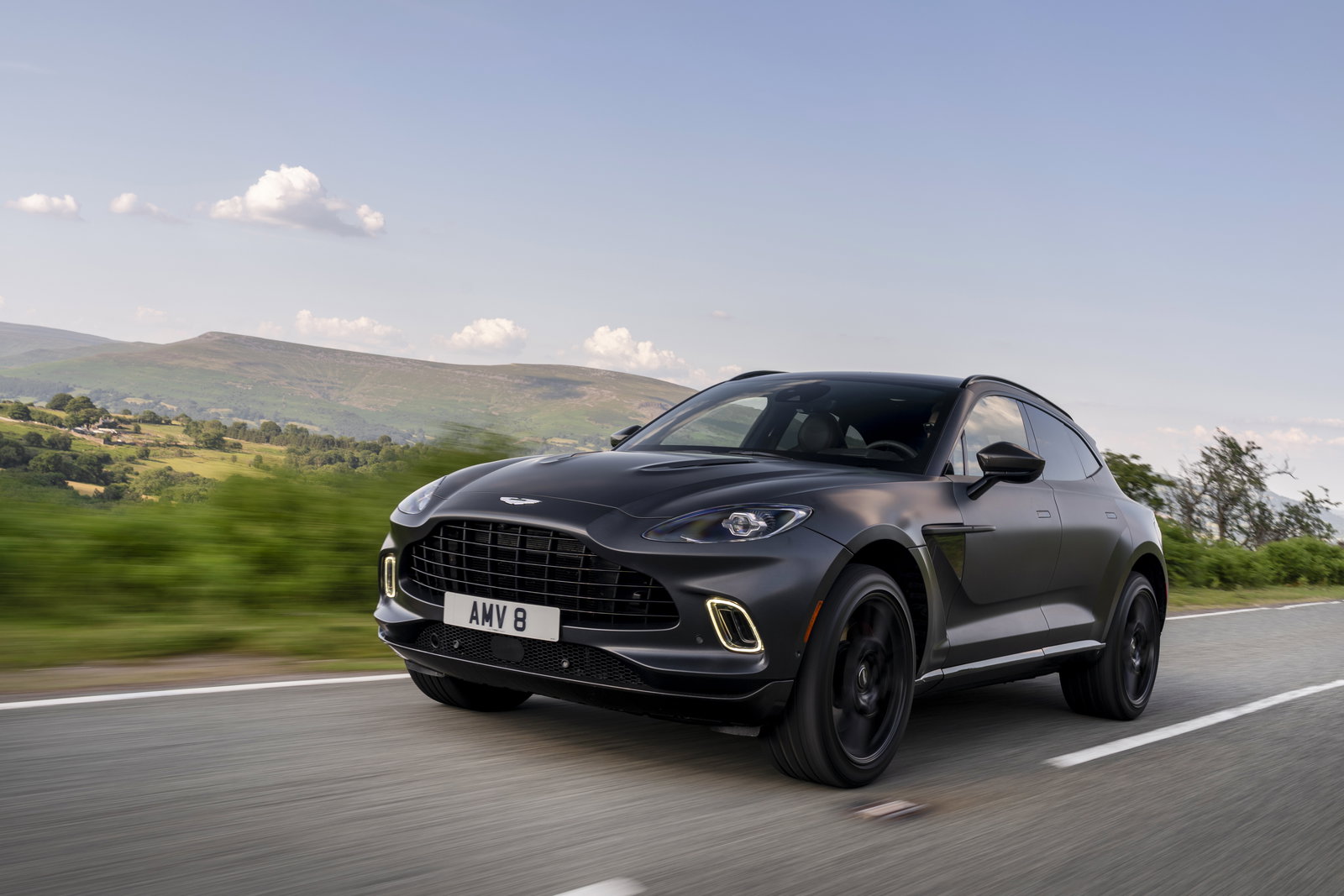 Aston Martin To Receive ‘Bespoke’ AMG Engines In Expanded Partnership