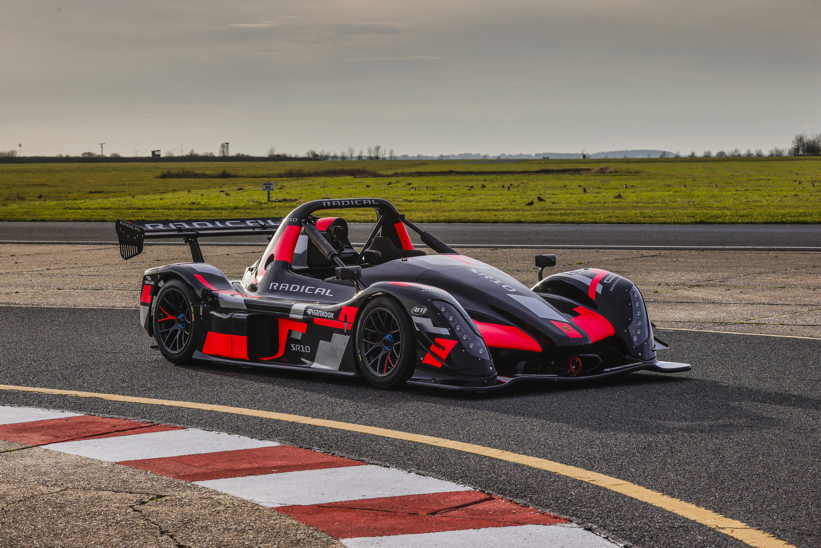 Radical SR10 Review: How 568bhp/Tonne Feels On Track