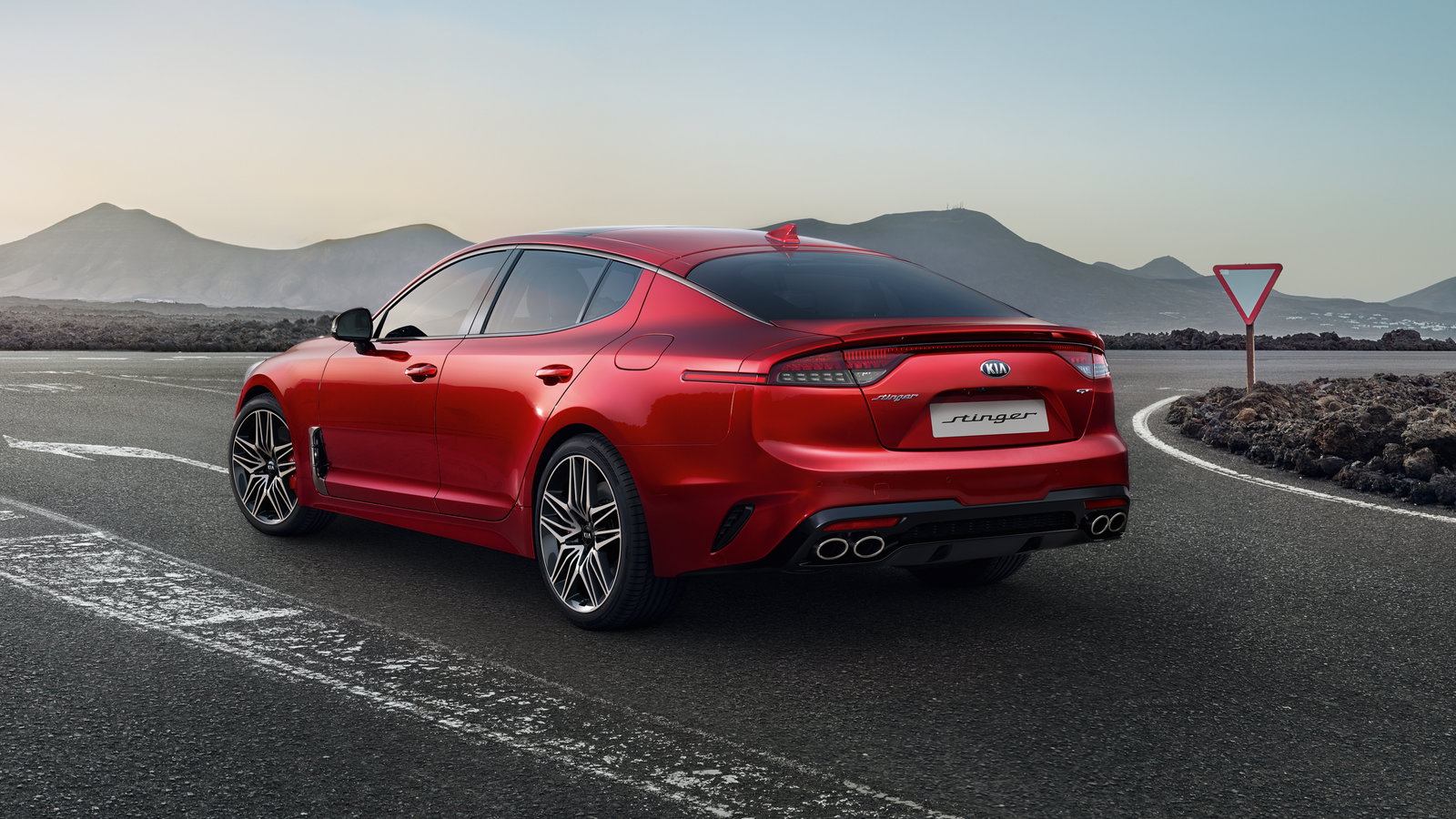 The V6-Powered GT-S Is Now The Only Kia Stinger You Can Buy