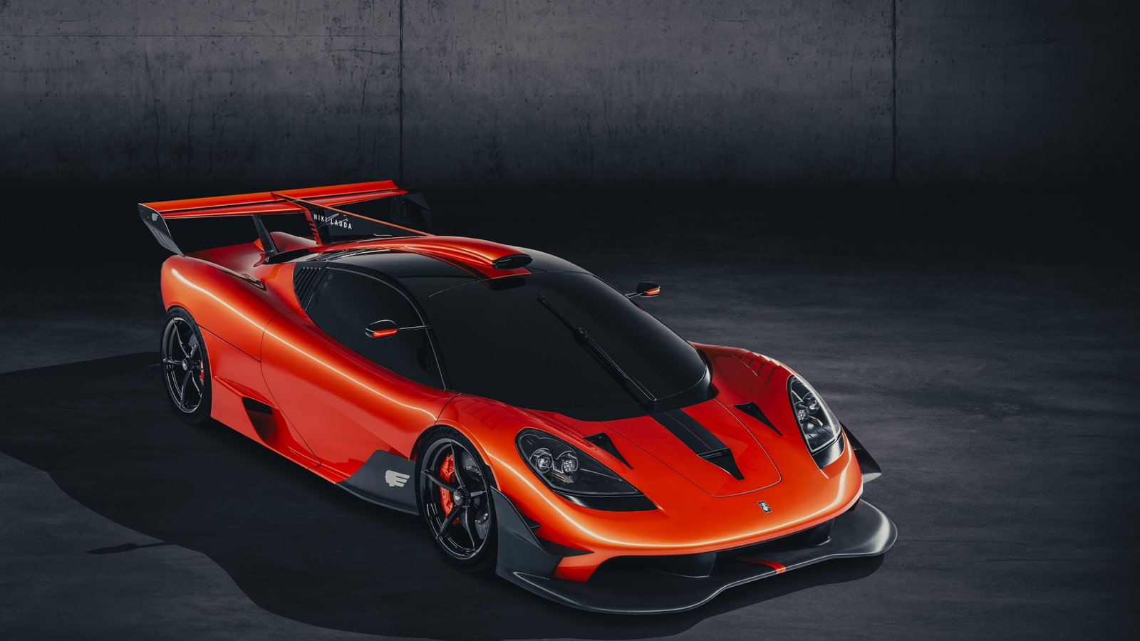 825kg GMA T.50s Niki Lauda Lands With 725bhp N/A V12 And Mad Aero