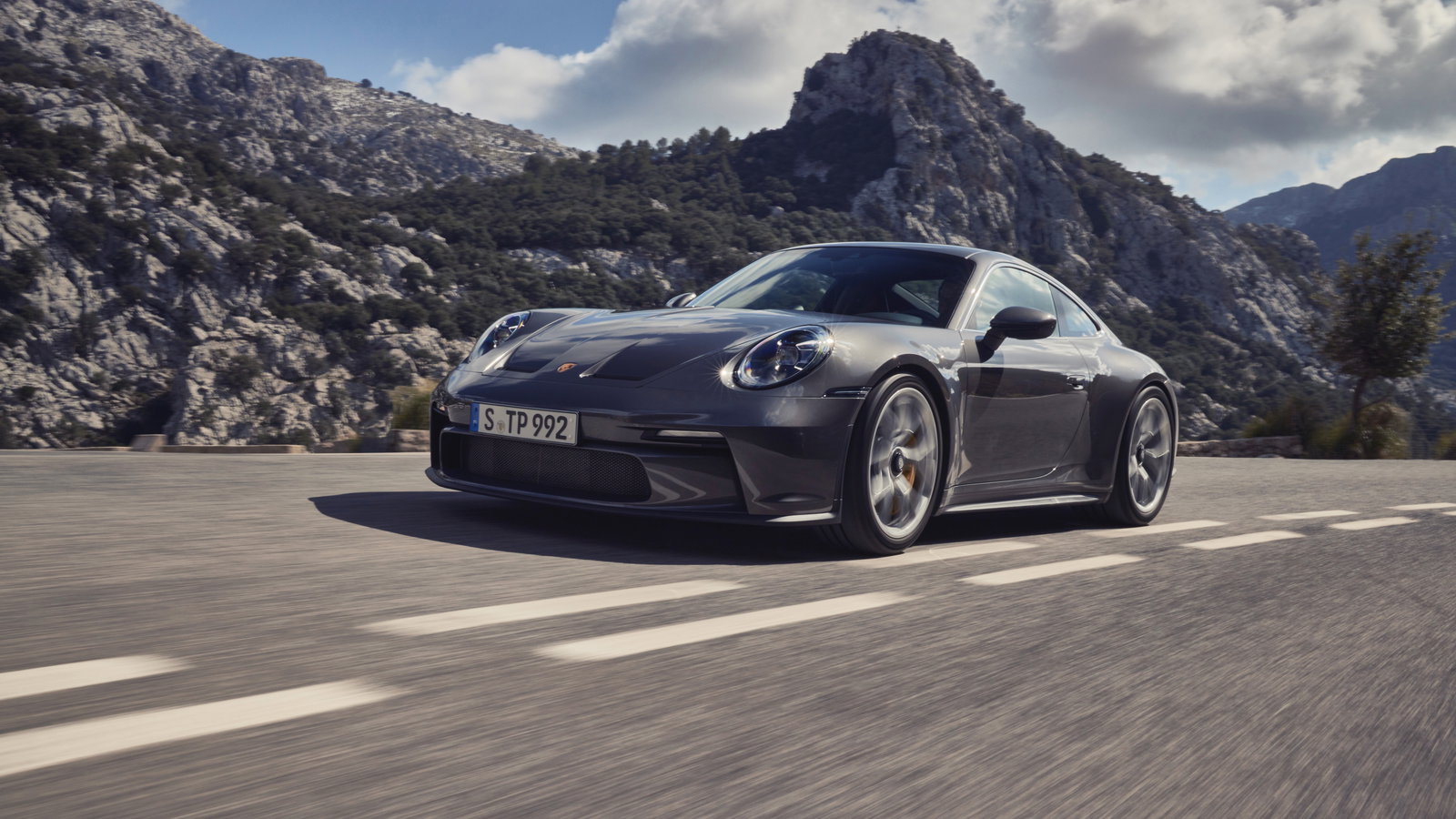 The 992 Porsche 911 GT3 Touring Is Here With No Wing And A Manual 'Box