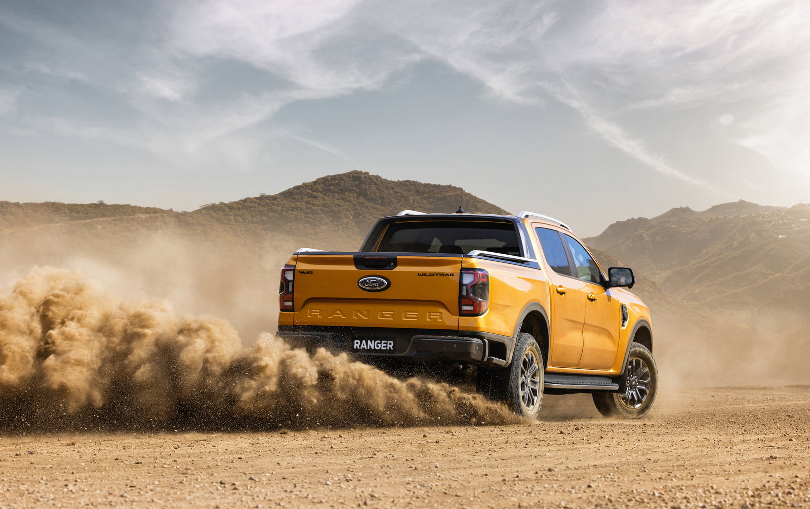 The New Ford Ranger Has An Angry Face And A V6, Raptor En-Route