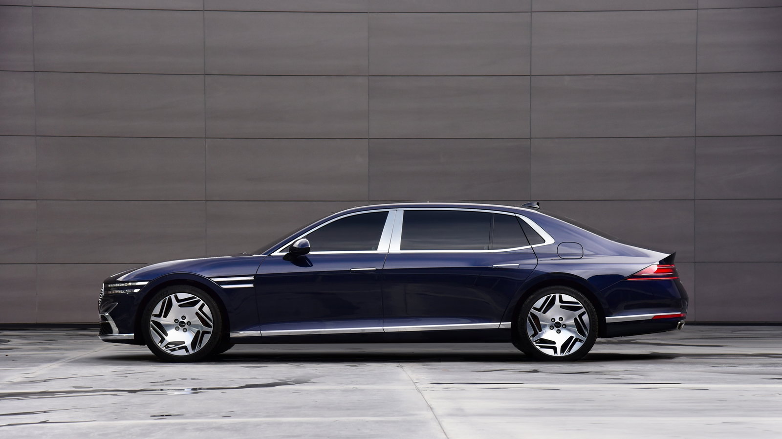The Swanky New Genesis G90 Is Here To Take On The Mercedes S-Class