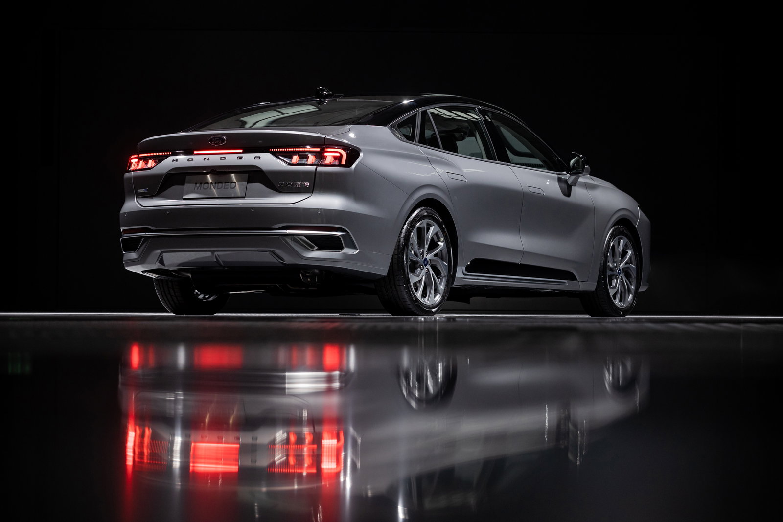 There's A New Ford Mondeo, But Only In China