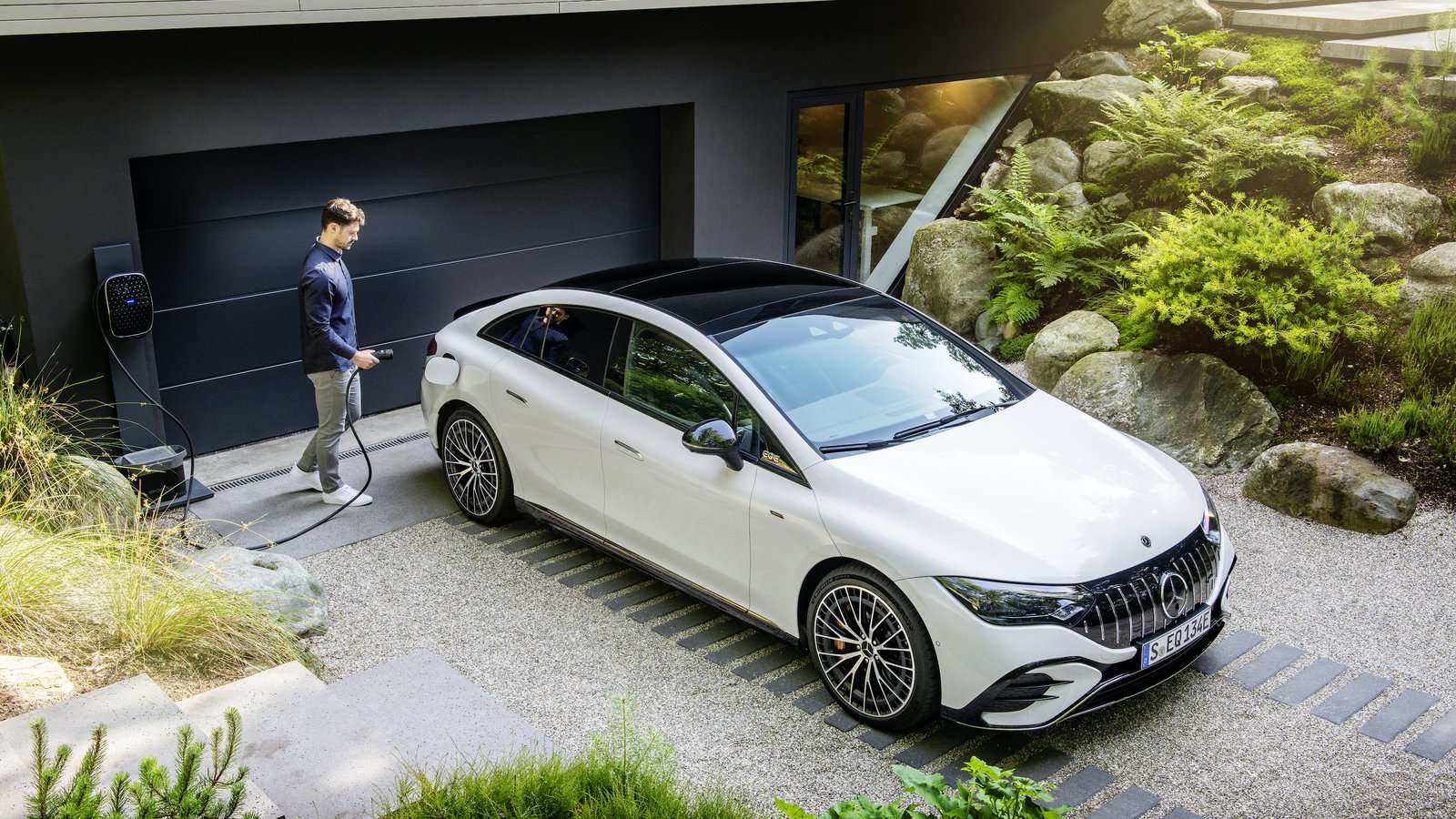 The 677bhp, 1000Nm Mercedes EQE 53 Will Do 0-62mph In 3.3 Seconds