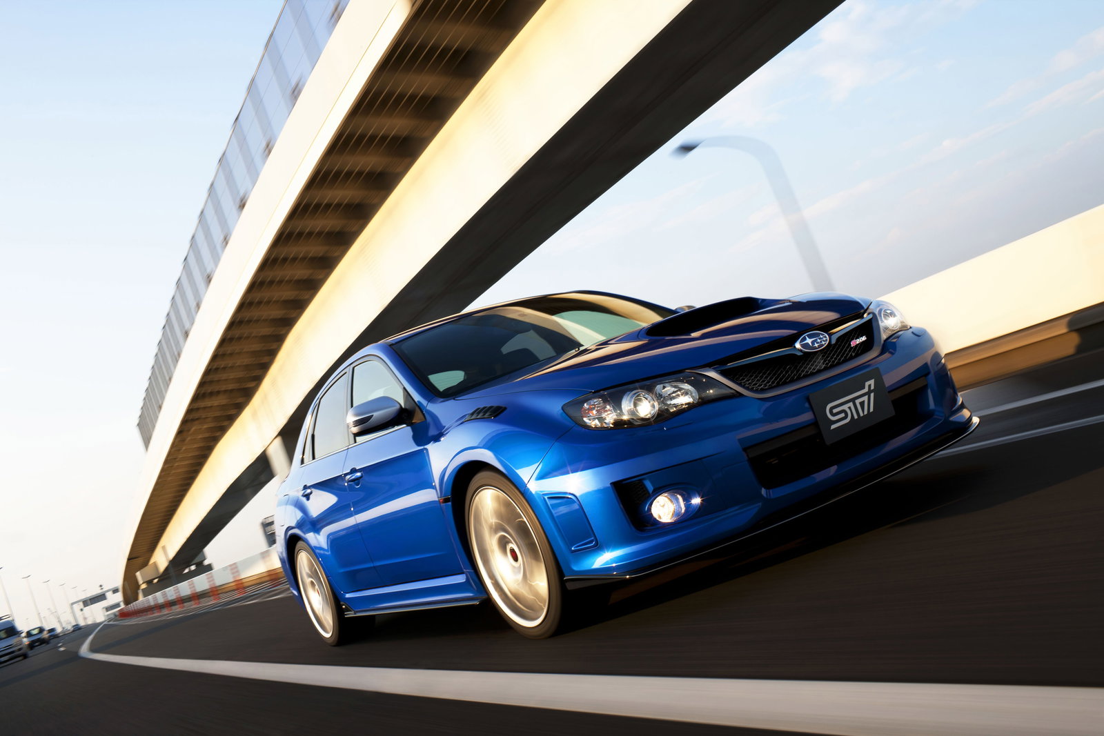 The S206 was developed in Nürburgring. That is the reason why 100 of the 300 models received the name of NBR edition.