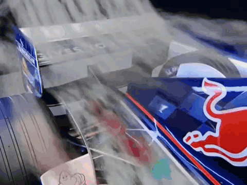 13 GIFs that shows just how beautiful the aerodynamic in Formula One car is and how they work :