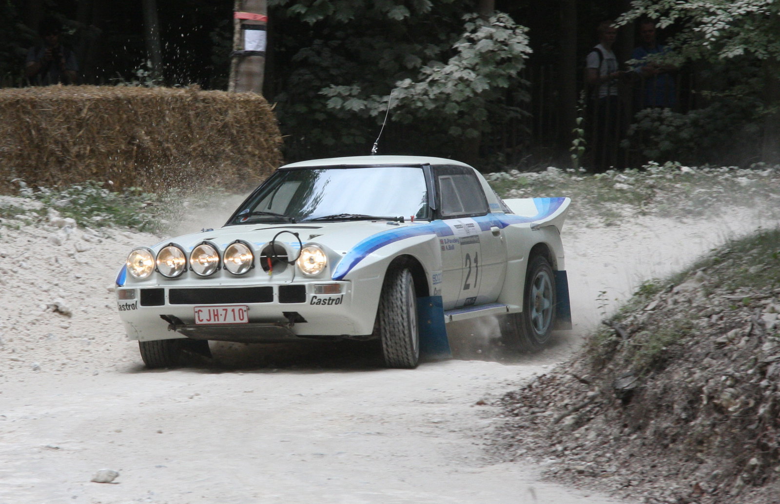 A rotary screaming on the dirt