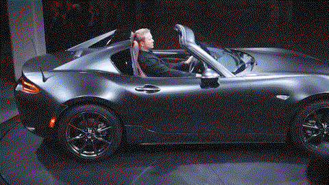 Mazda Unveiled the 2017 MX-5 RF and It's Stunning!