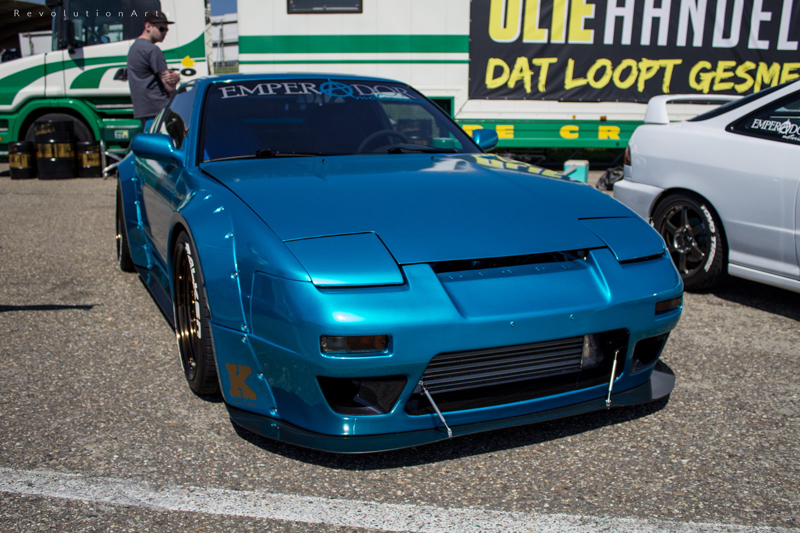 Going deep - Two Rocket Bunny 200SX at Japfest