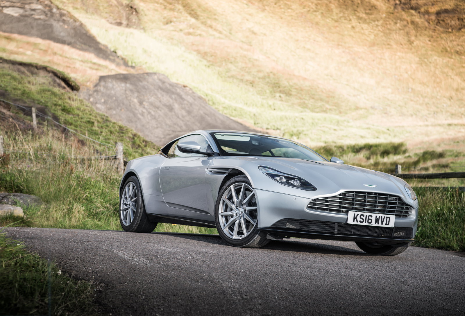 Aston Martin DB11 Review: The 600bhp V12 Hero That Laughs In The Face Of Downsizing