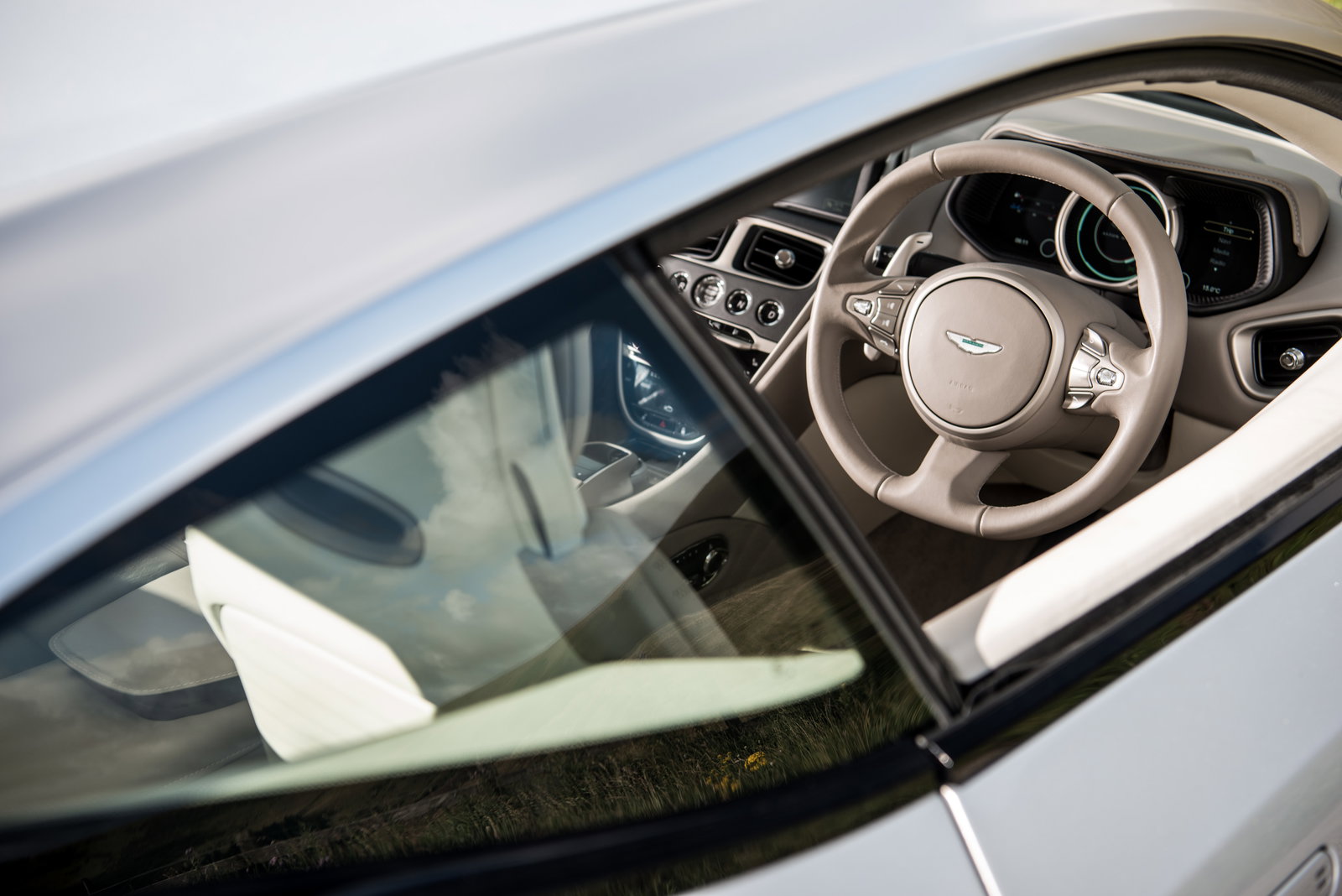 Aston Martin DB11 Review: The 600bhp V12 Hero That Laughs In The Face Of Downsizing