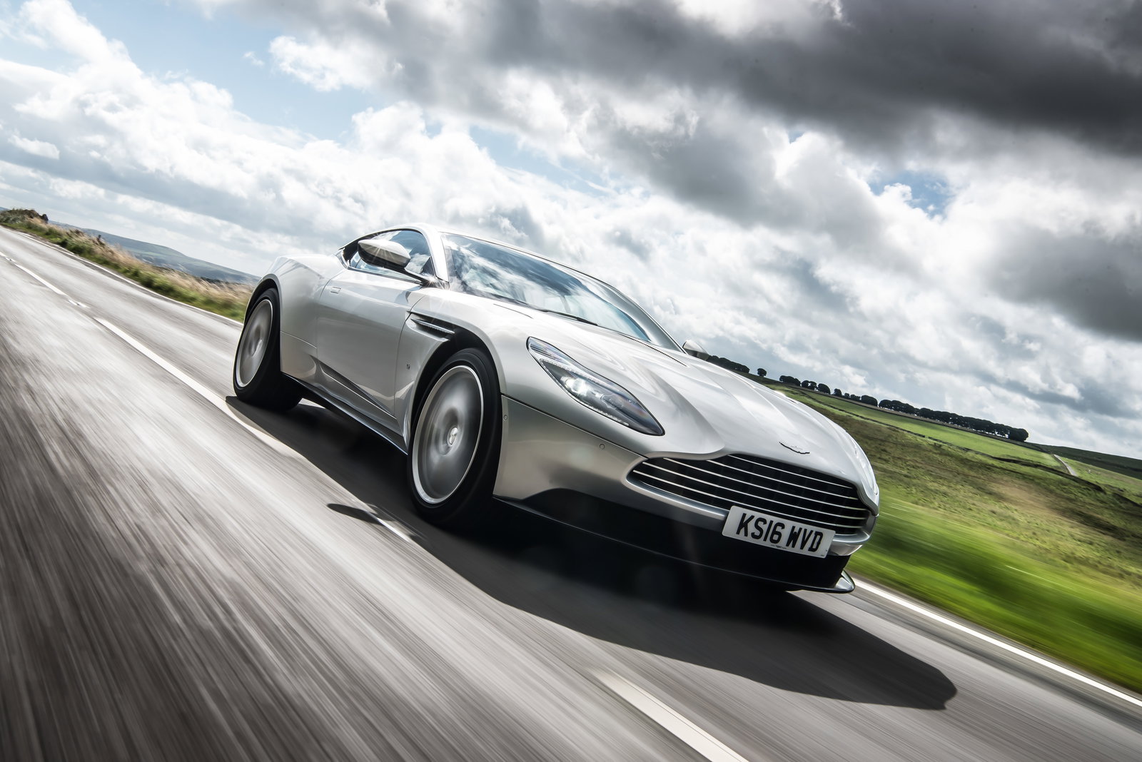 Aston Martin DB11 Review: The 600bhp V12 Hero That Laughs In The Face Of Downsizing