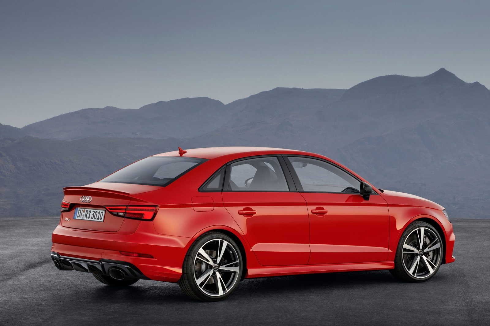 Say Hello To The Lighter, Roomier New Audi Q5