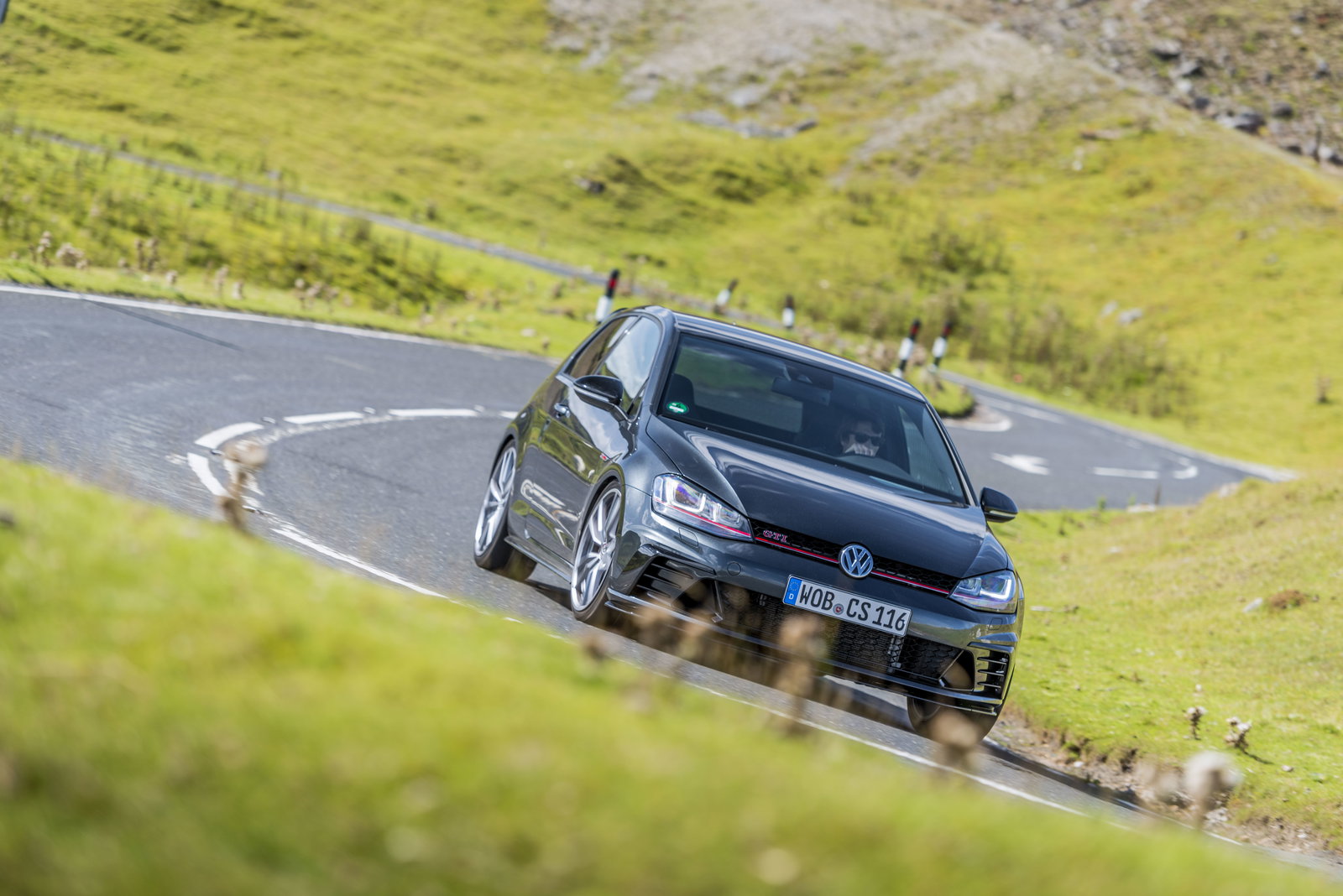 Hooning A VW Golf GTI Clubsport S On A Mountain Road Was My Idea Of Hot Hatch Perfection