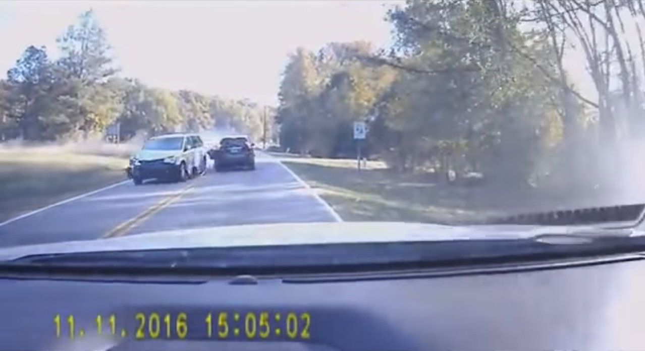 Idiot Tries To Overtake One Car Too Many And Causes A Four-Car Smash
