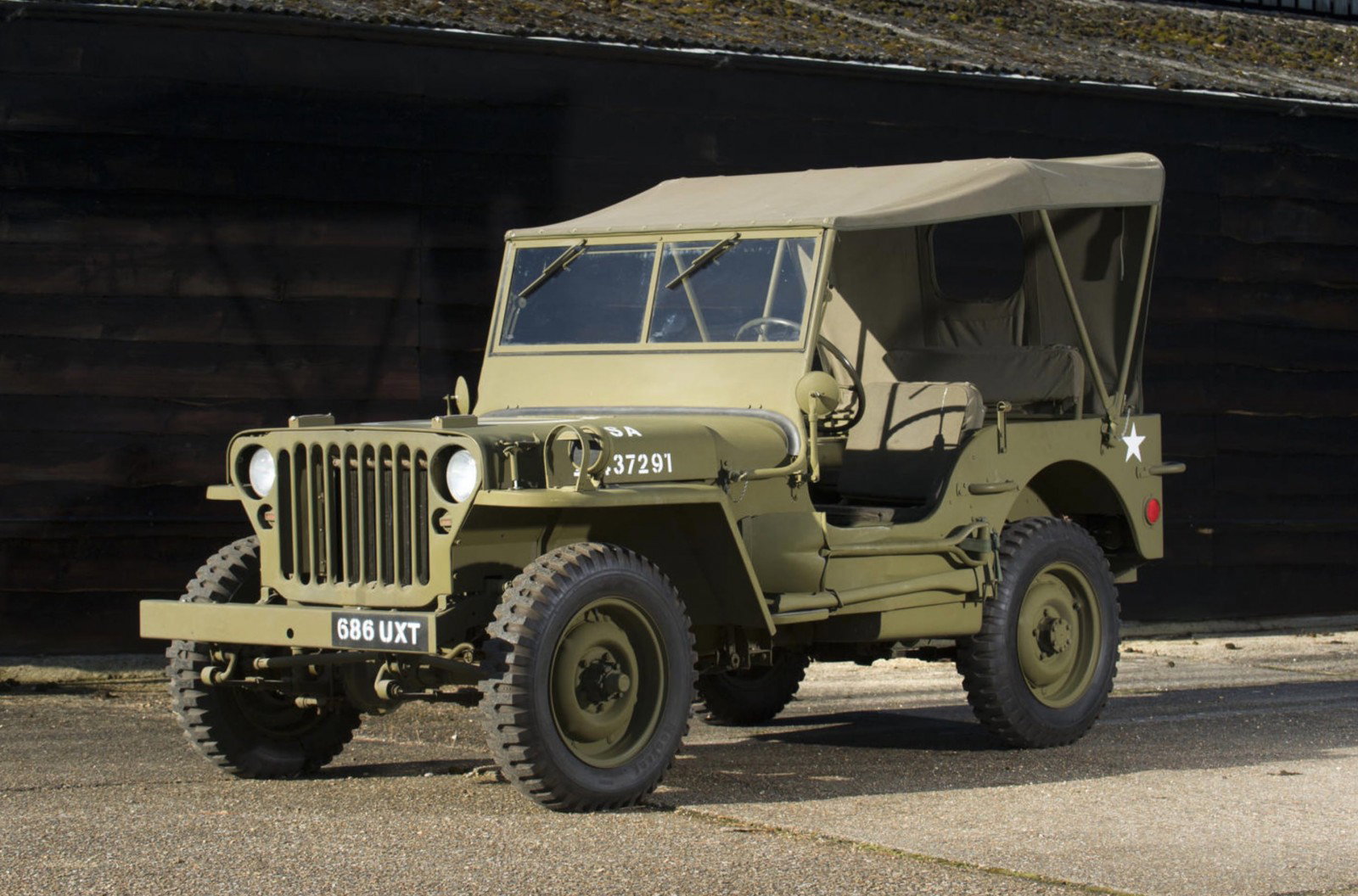8 Cars with Technology that Influenced the Modern Car Industry