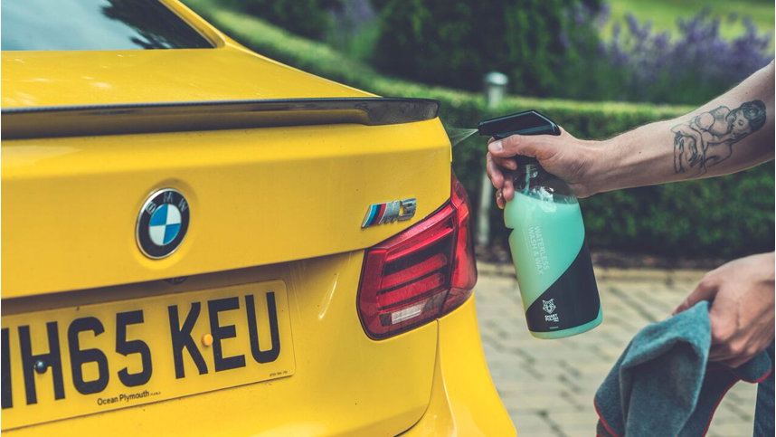 Waterless Wax Is A Way Better Christmas Gift Idea Than Socks