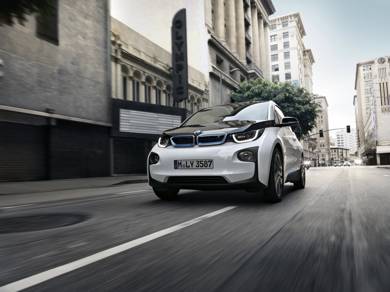 The i3 city car uses the IC engine as a generator to power electric motors in a series hybrid system