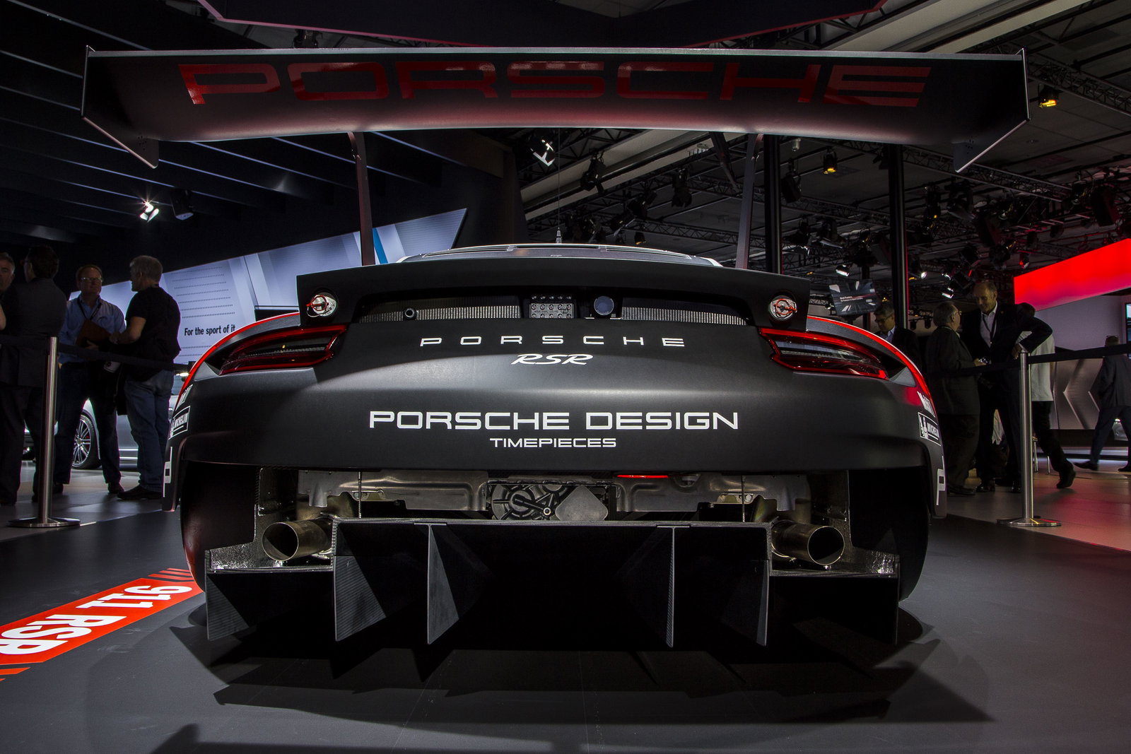 6 Things I Found Out About The Mid-Engined Porsche 911 RSR