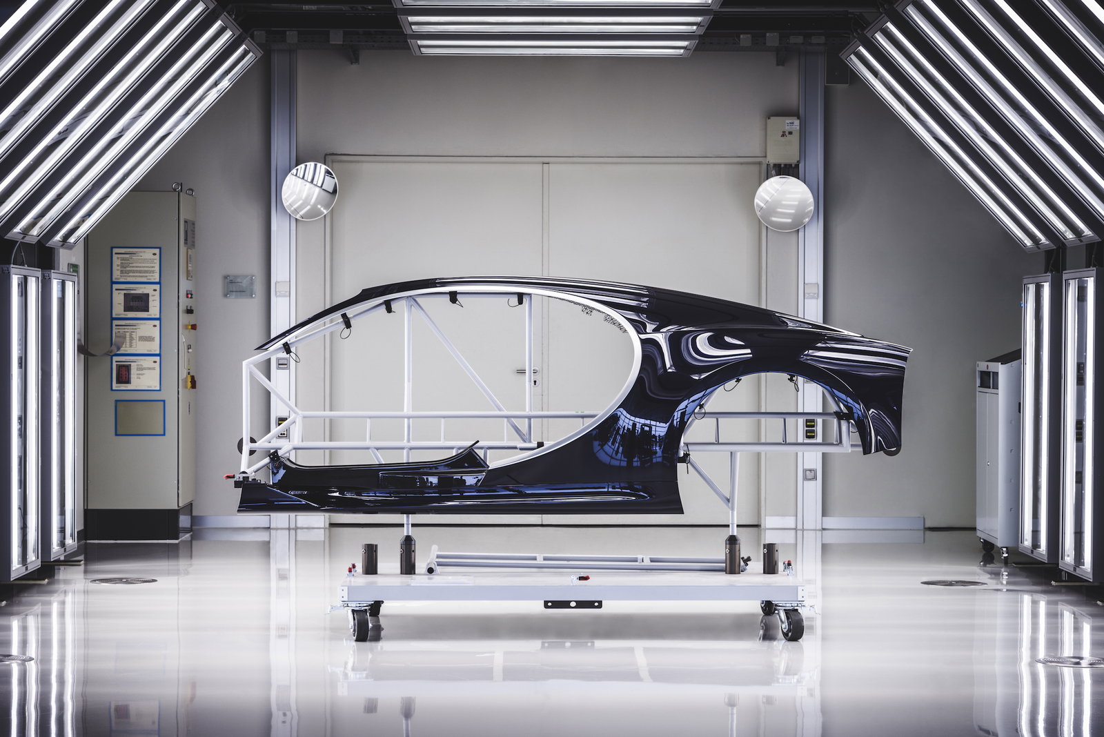 8 Fascinating Facts About The Bugatti Chiron's Production