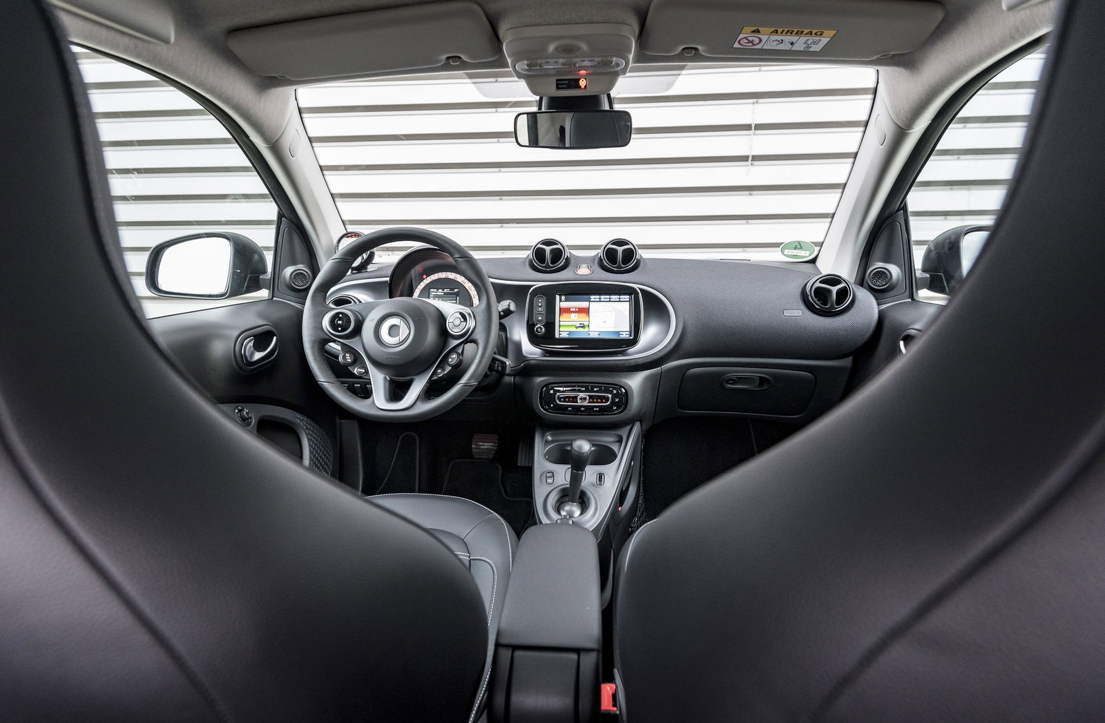 Rushing Across A City In An Electric Smart Was The Most Entertaining Drive I’ve Had In Ages