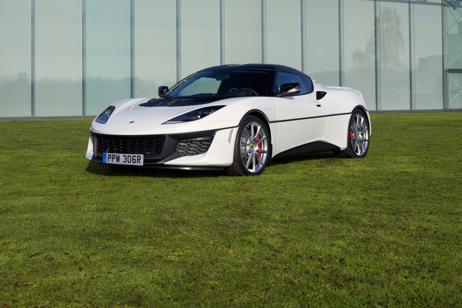 5 Reasonably Priced Cars That Would Be Perfect For Top Gear