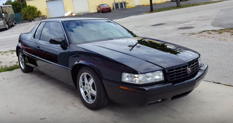 6 Twin-Engined Cars That Proved One Powertrain Simply Wasn't Enough ...