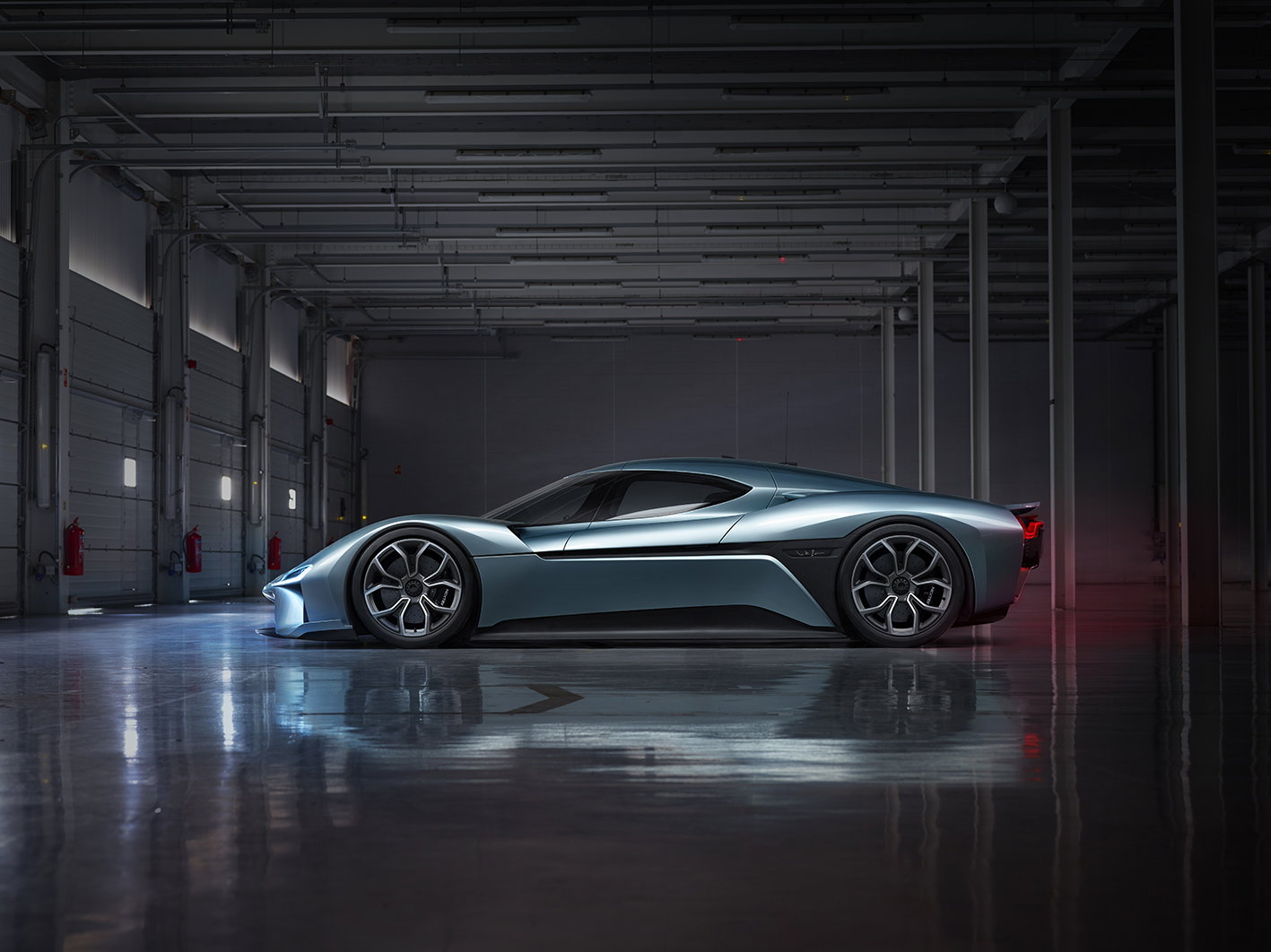 BMW Has Revealed A Race-Spec Superbike With A Staggering Power-To-Weight Ratio