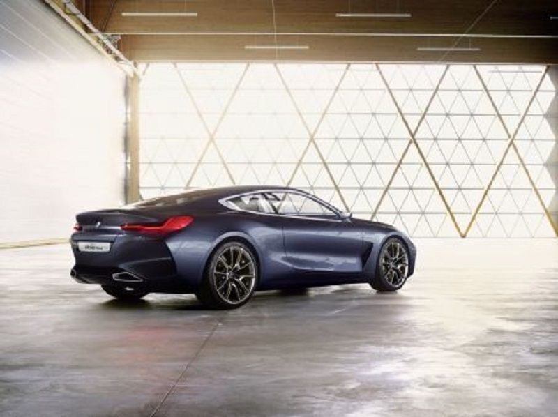 Here's Your First Look At The BMW 8-Series Concept