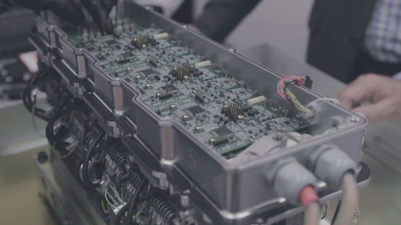 New Digital Valvetrain Engine Gives Diesel Efficiency On Petrol Engines