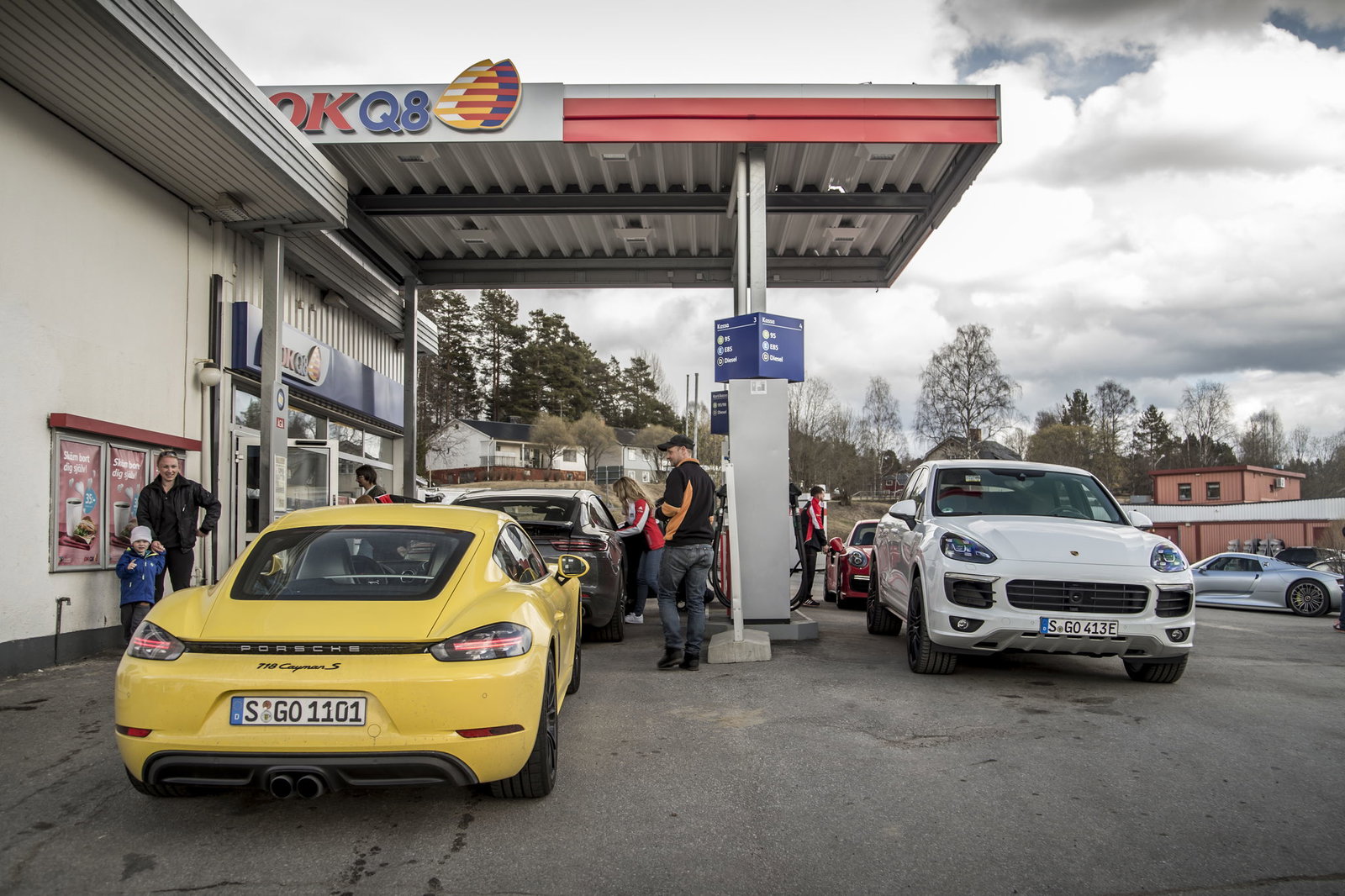Here's A Modern Two-Stroke Sports Bike Made By Former Ferrari Engineers
