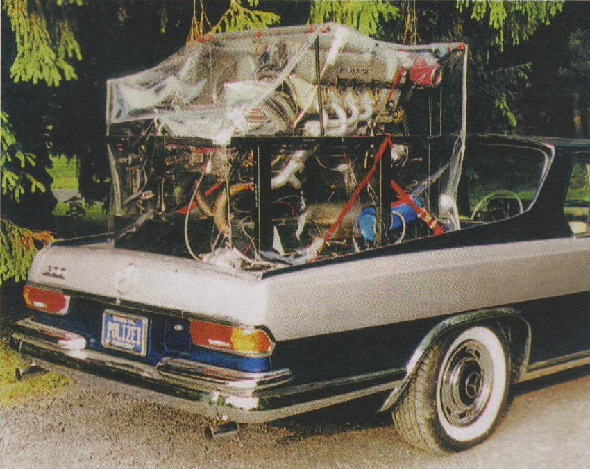 Benzomino with a M 100 engine mounted on its back