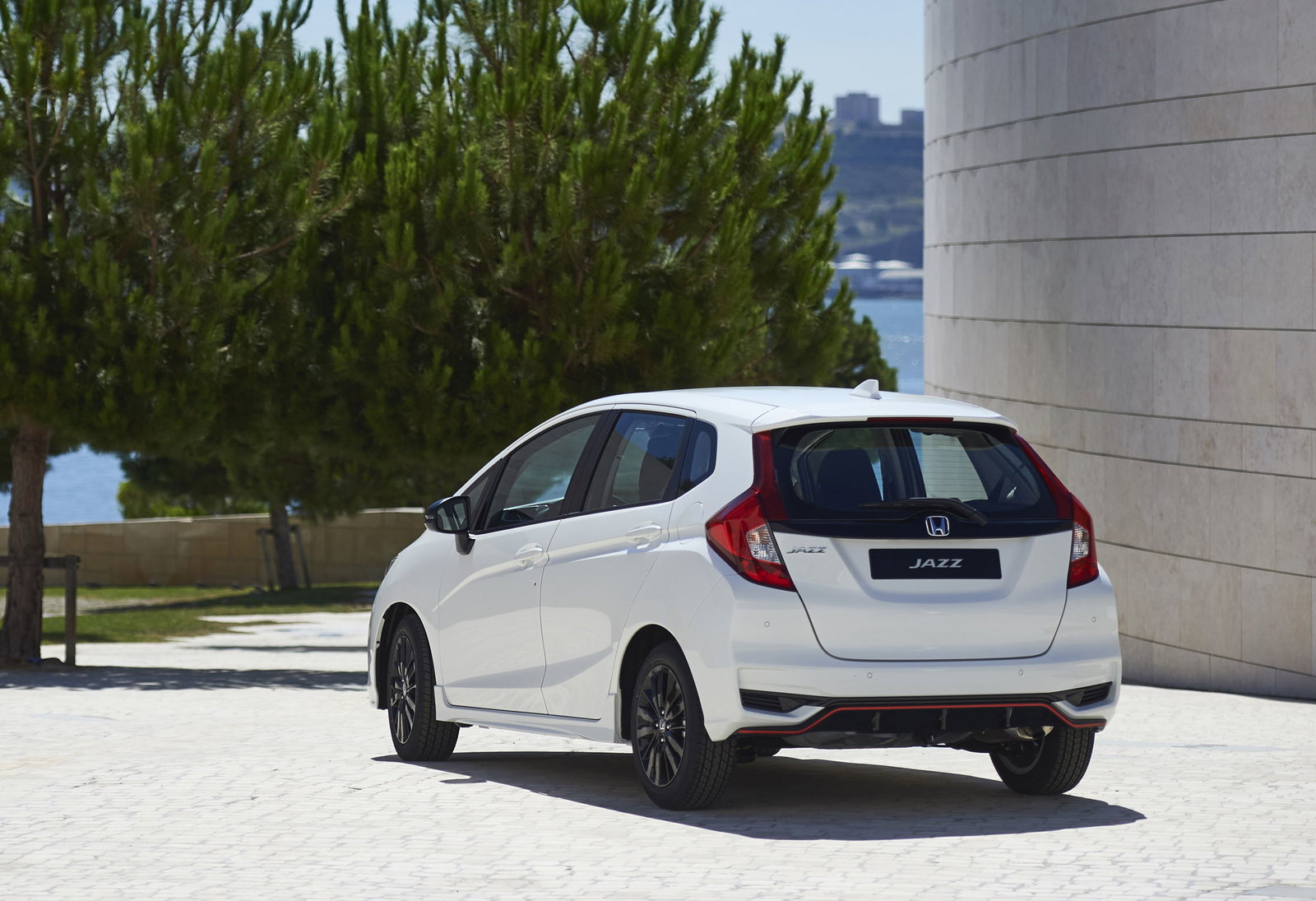 The Honda Jazz Dynamic Is An Adorable New Kinda/Sorta Warm Hatch