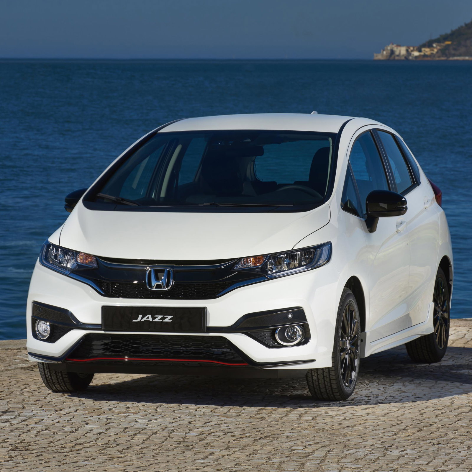 The Honda Jazz Dynamic Is An Adorable New Kinda/Sorta Warm Hatch 
