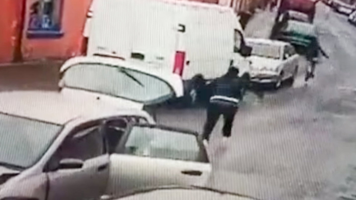 Watch Nine Youths Somehow Pour Out Of A Honda Civic After A Crash