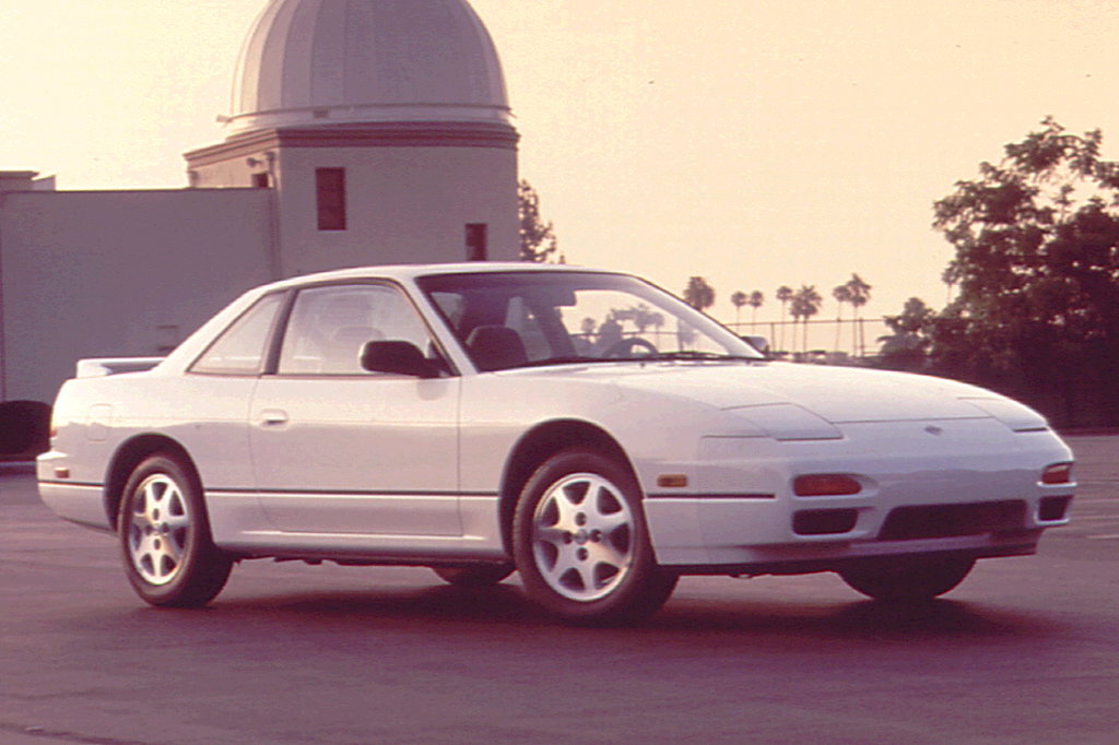 Pictured above: Facelift Coupe (unknown trim)