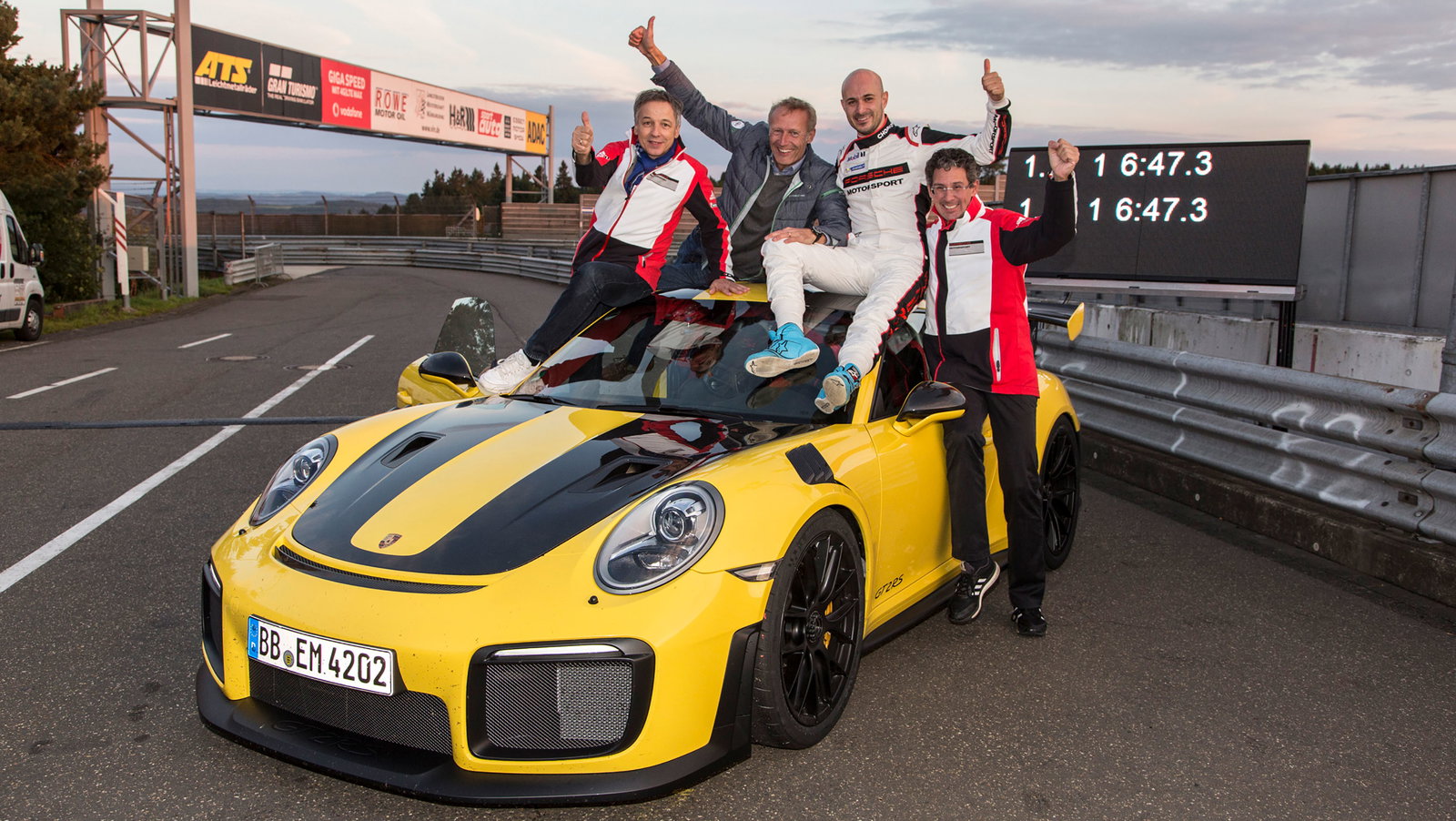 Watch The Porsche 911 GT2 RS Lay Down A Record-Breaking 6:47 'Ring Lap