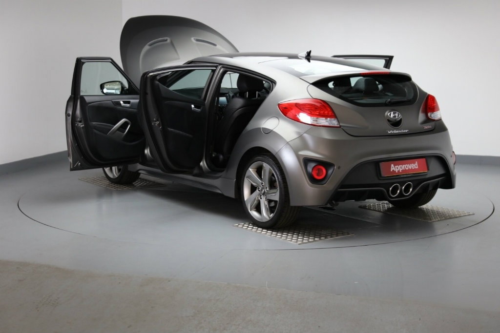 The Veloster Turbo Is The Super-Rare Hot Hyundai That Didn't Quite Work