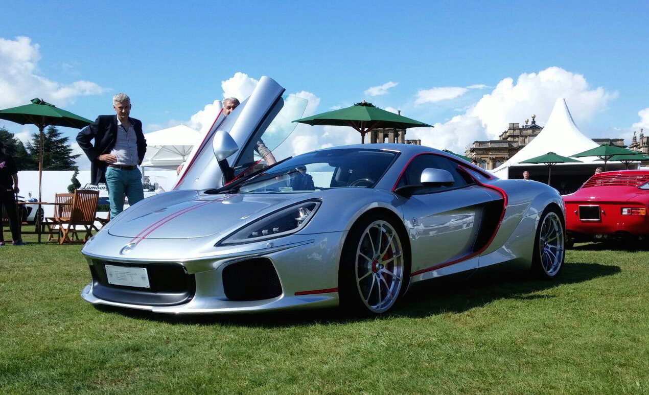 A Porsche Cayman With No Engine Cover Sounds Mesmerisingly Good