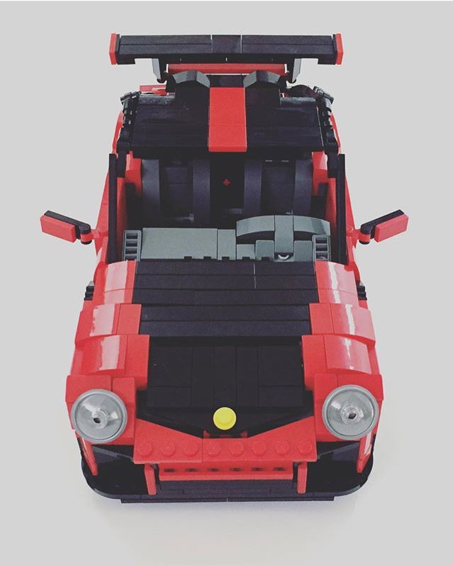 A 14 year old Lego Car Builder has built a Mini Phil