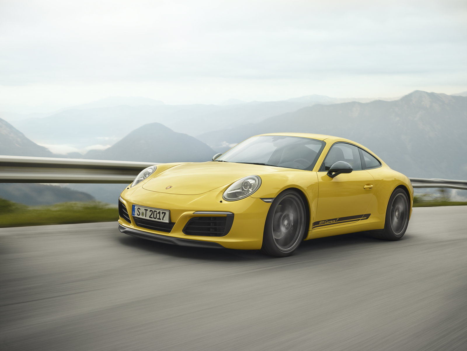The Porsche 911 Carrera T Is A Lighter, Faster, Manual-Shifting Thrill-Seeker
