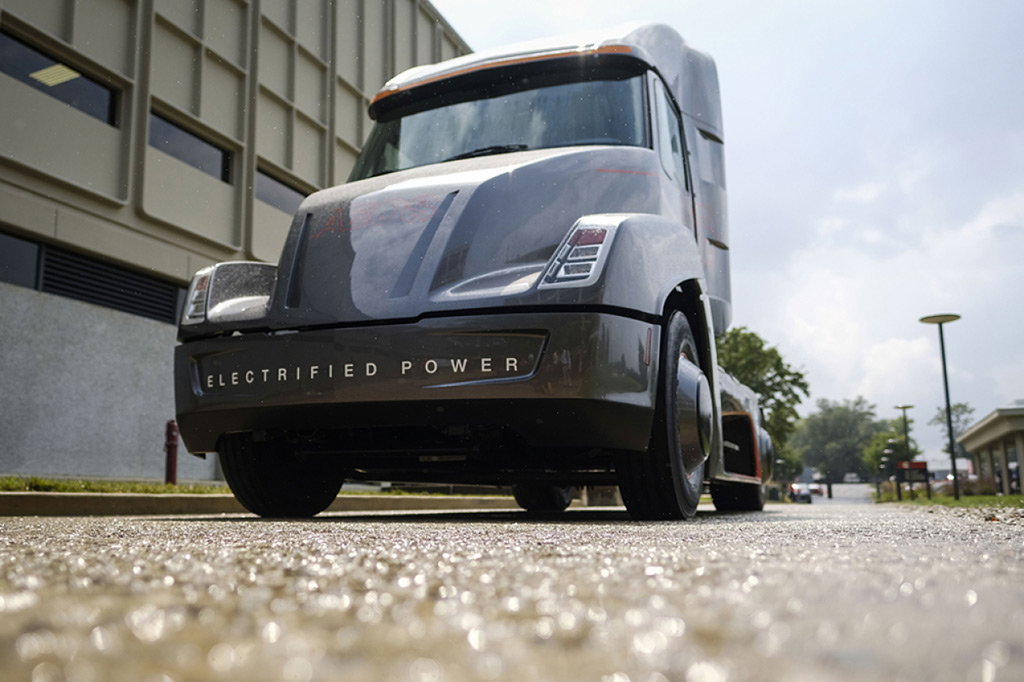 Here's The Tesla Semi's Really, Really Big Problem