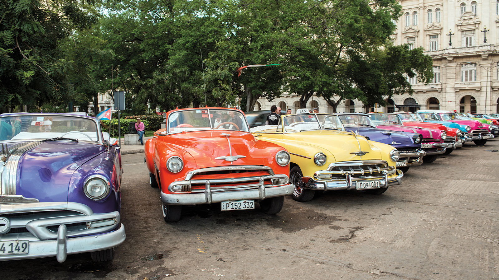 Classic taxis in Cuba