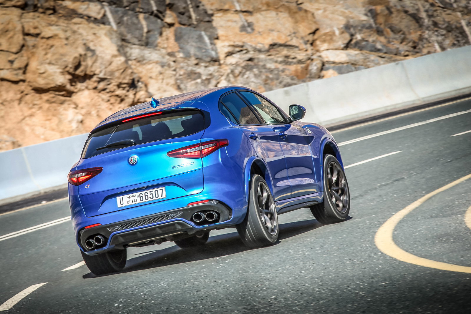 White or red too obvious? It looks handsome in blue, too...