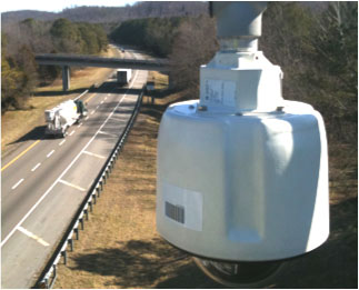 Part of the new fog detection and warning system along Interstate 75. (Image source: U.S. Department of Transportation)